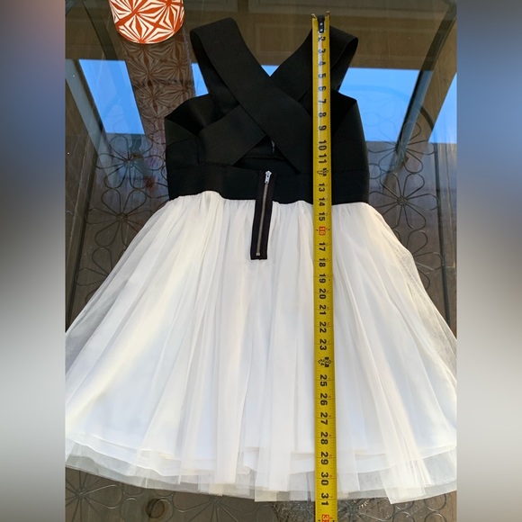 WINDSOR BLACK AND WHITE PARTY DRESS - S - Picture 5 of 10